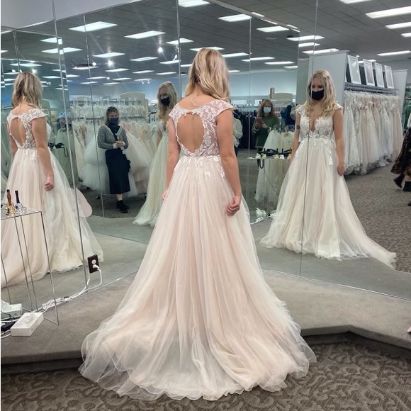 Wedding Dress - Picture 2 of 6